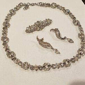 Monet crystal/rhinestone set